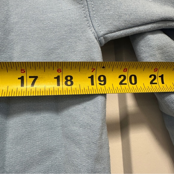 NEW Beach Crewneck Sweatshirt Sweater Size S - Picture 5 of 8